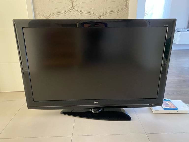 LG 52 5000 . Привезён из Германии