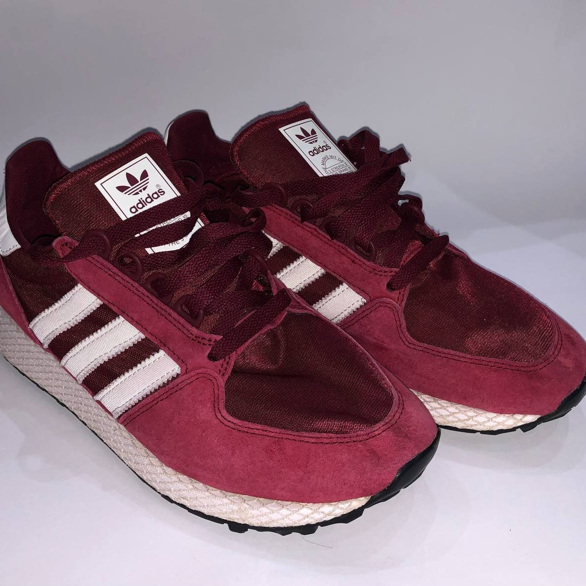 Продаю Adidas