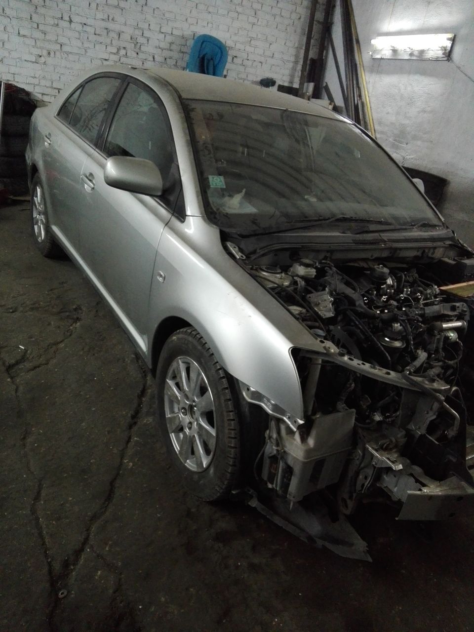 Avensis 2,2 foto 3