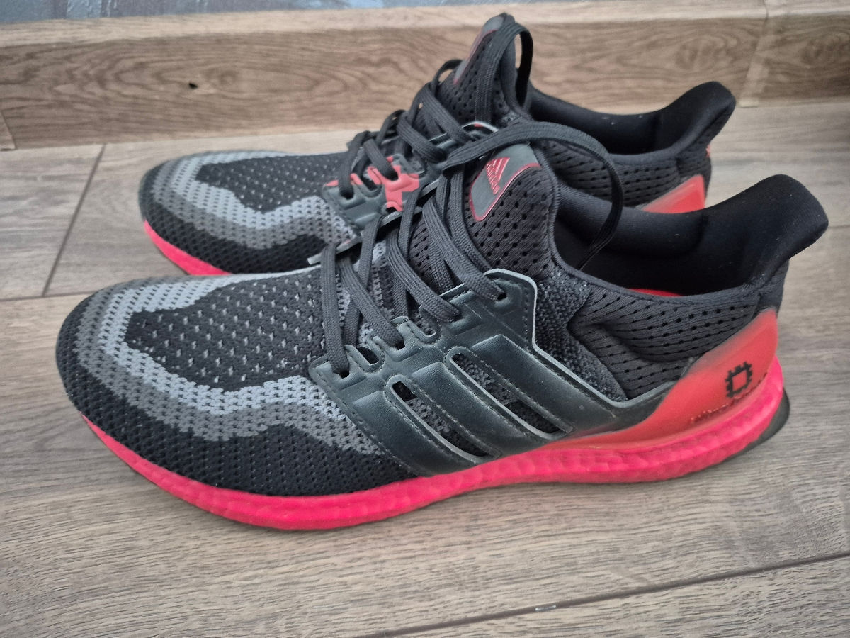 Adidas ultra boost 1200 lei marinea 42