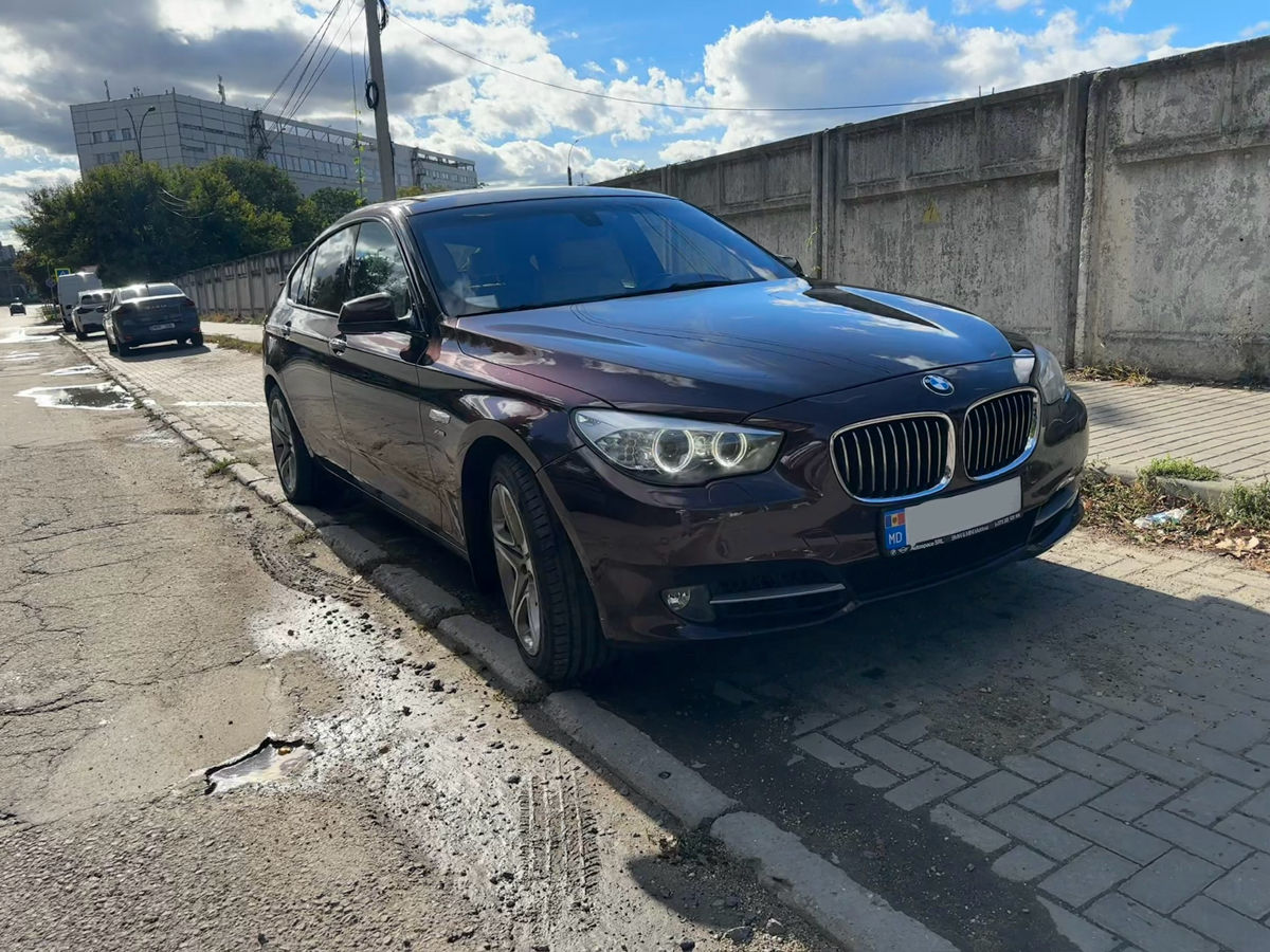 BMW 5 Series foto 1