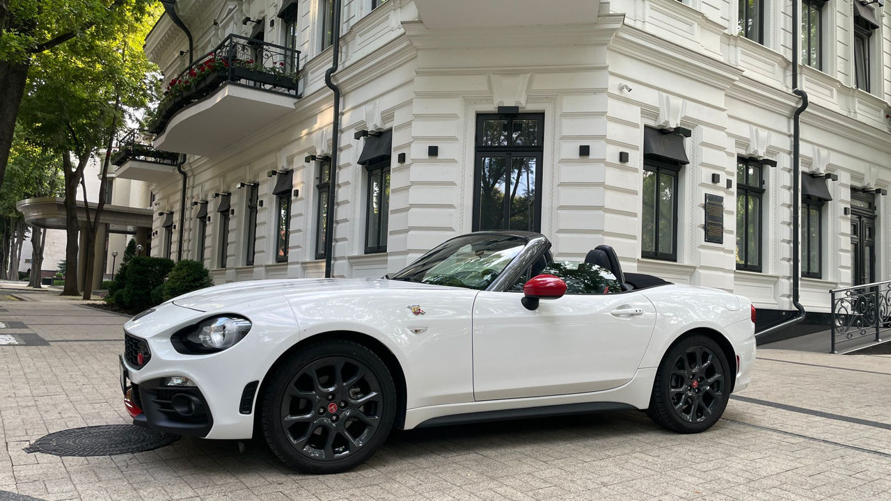 Abarth 124 Spider фото 3