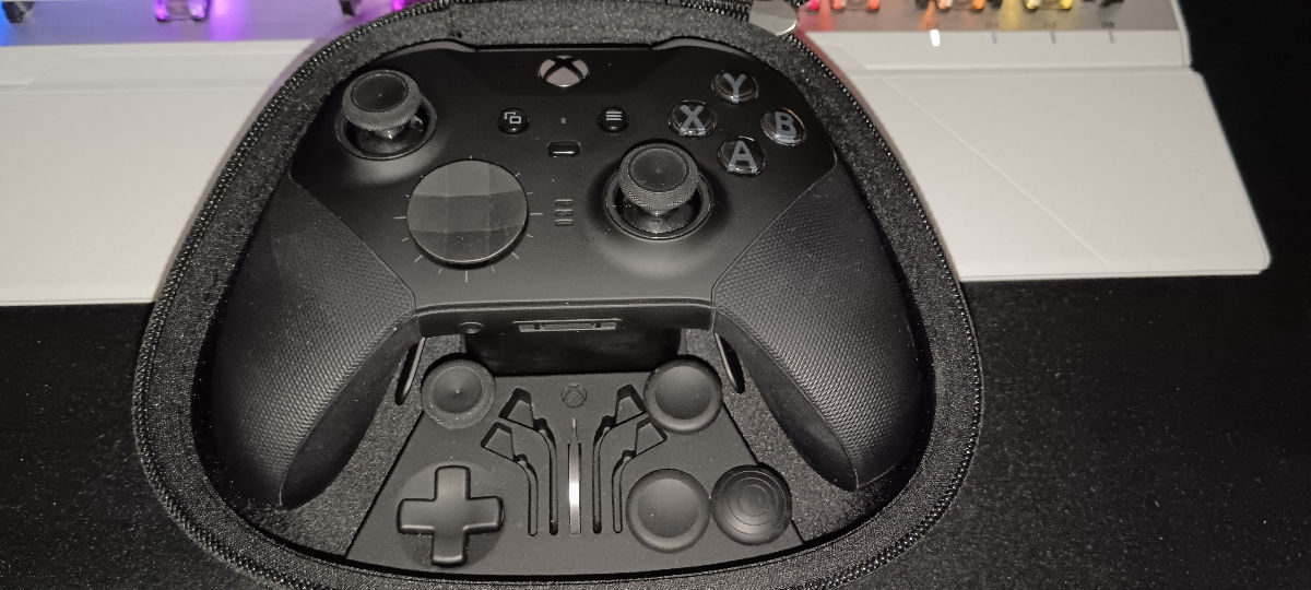 Геймпад: Xbox One Elite Series 2