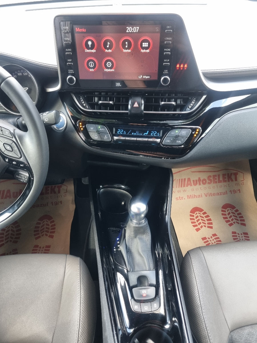 Toyota C-HR 2021 photo 12
