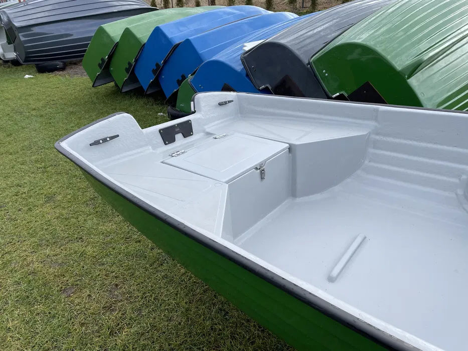 Barca 420*165 Meduza cu Cabina!!! foto 8