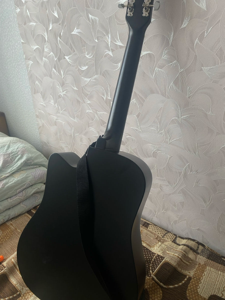 Vand chitara acustica foto 1