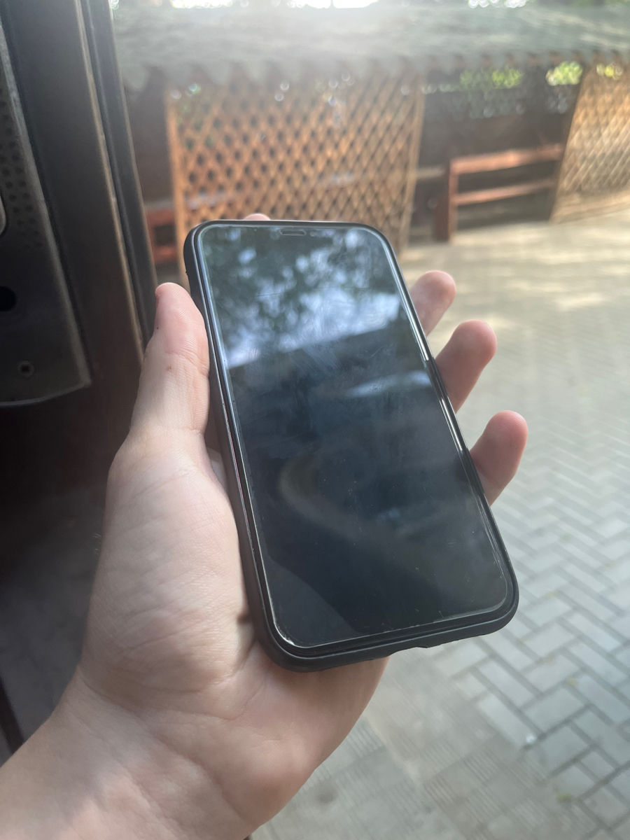 Schimb/Vand iPhone XR foto 0