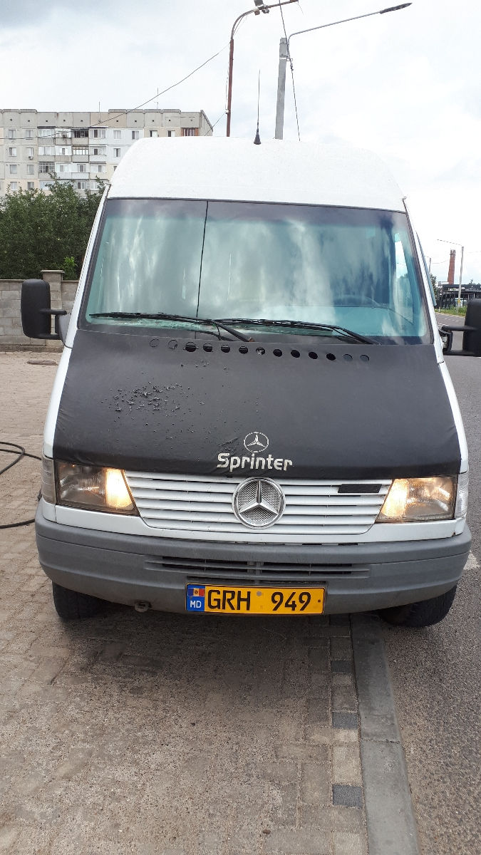 Mercedes Sprinter foto 1