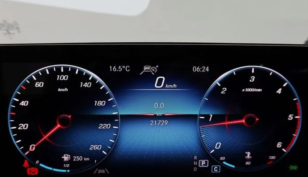 Mercedes GLB foto 5