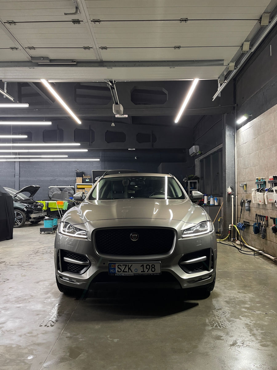 Jaguar F-PACE foto 0