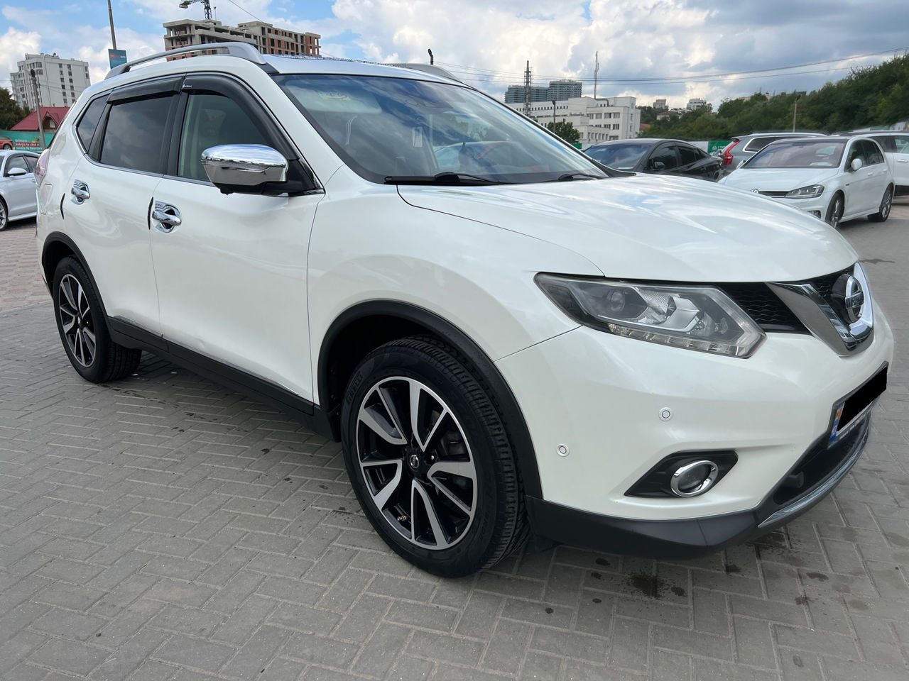 Nissan X-Trail foto 3