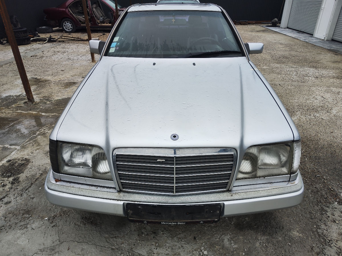 Mercedes w124 cupă foto 0