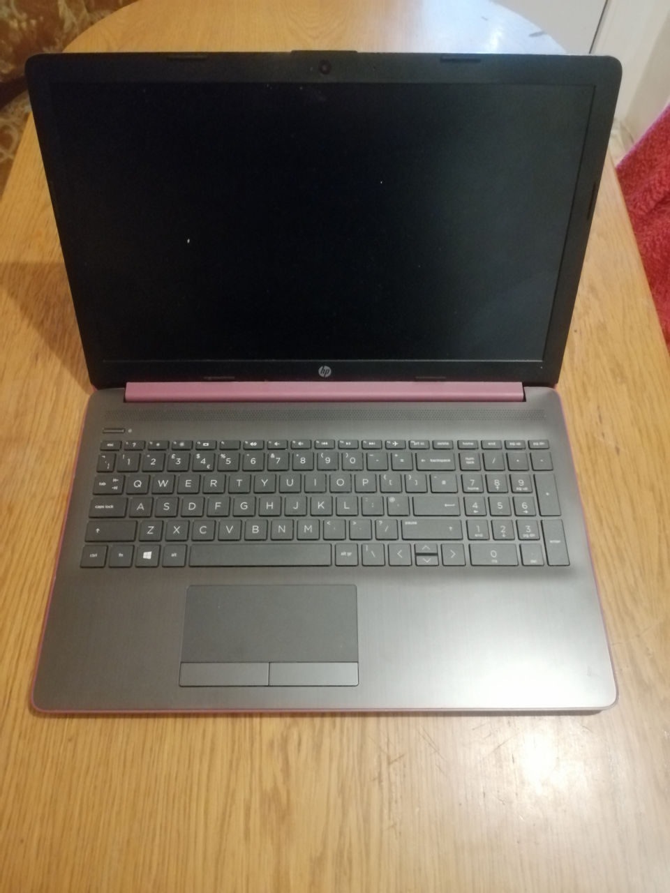 Vând Laptop HP 15-db0500na la piese
