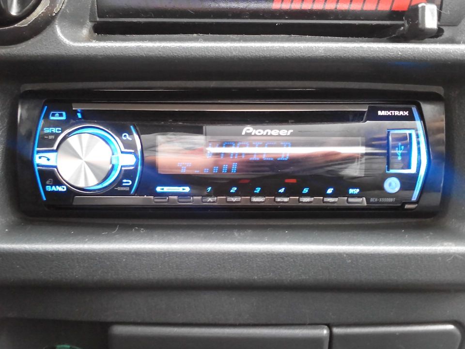 Автомагнитола Pioneer DEH-X5500Bt Mixtrax комплект