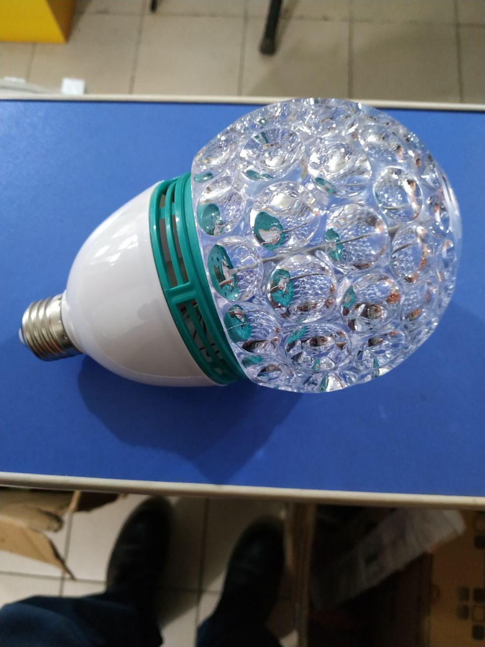 Диско лампа вращающаяся светодиодная, E27 LED RGB 3Вт для праздника ...