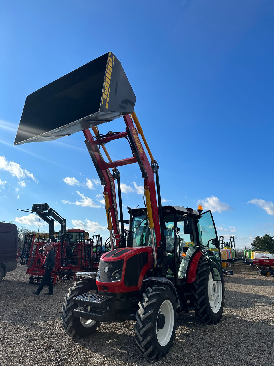Tractor ArmaTrac 854 Lux 85 c.p. foto 1