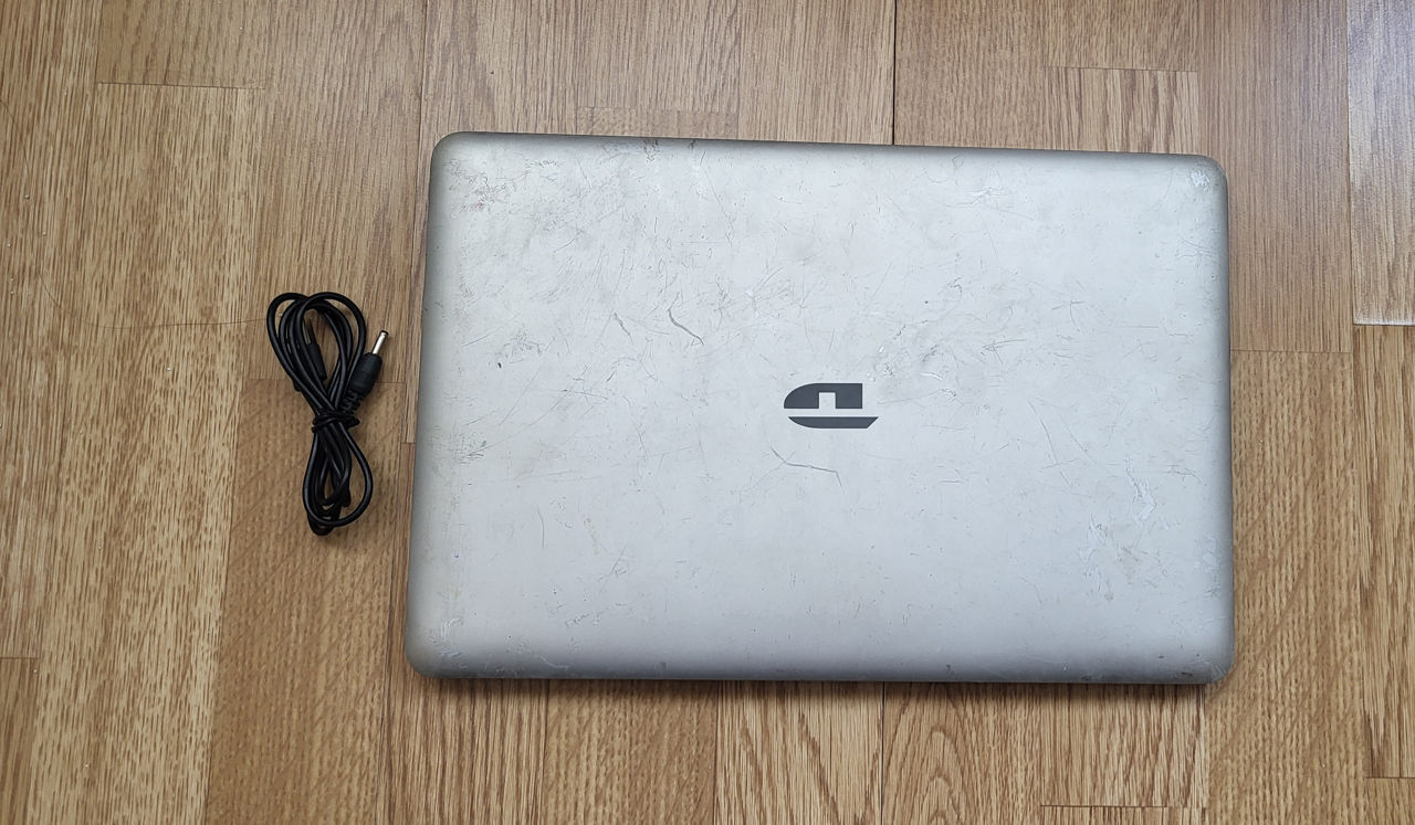 se vinde laptop Direkt-TEK la piese фото 2