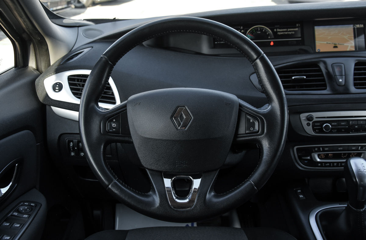 Renault Grand Scenic foto 11