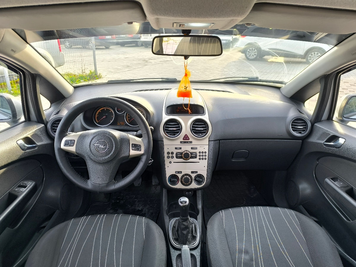 Opel Corsa foto 8