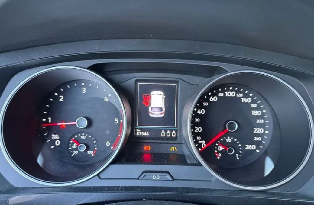 Volkswagen Tiguan foto 3