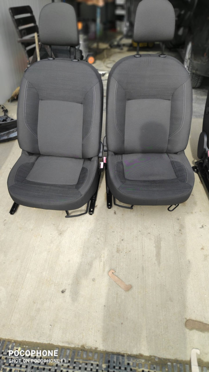 Scaune din fata dacia doker lodgy curate ,ca noi .