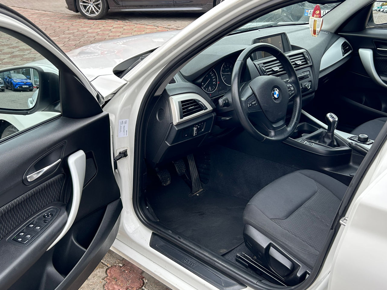 BMW 1 Series foto 6