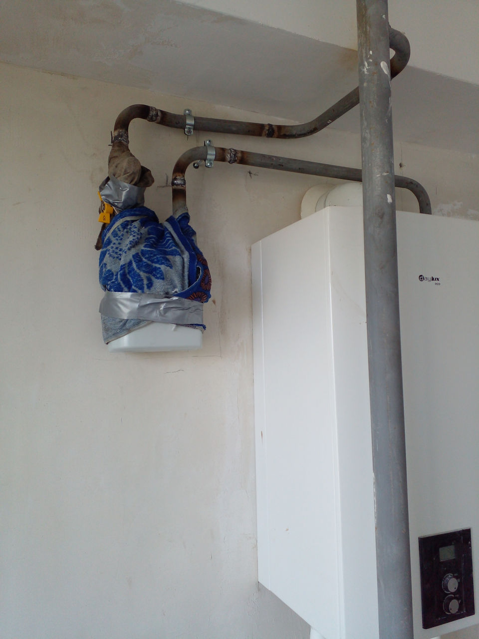 Svarscic Electrogazosudor profesional la sudarea tevilor de gas .apa . si constructii metalice. foto 2