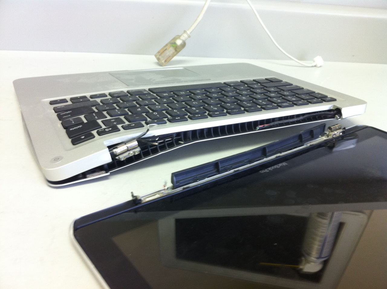 Замена батареи ноутбука Dell / Schimbare baterie laptop dell  фото 2