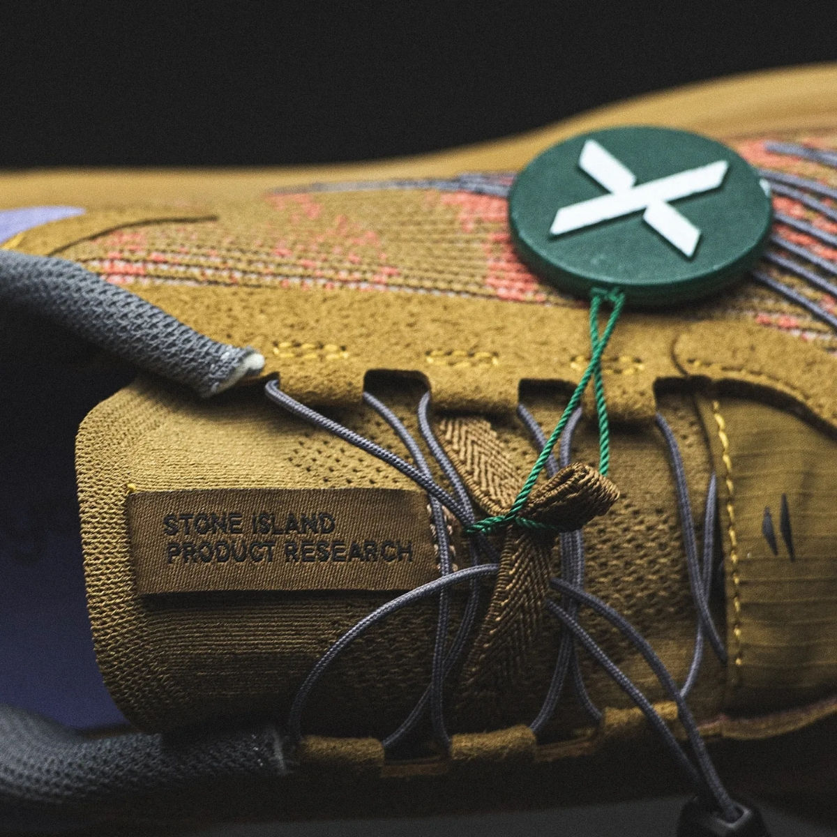 New Balance FuelCell Dark x Stone Island foto 4