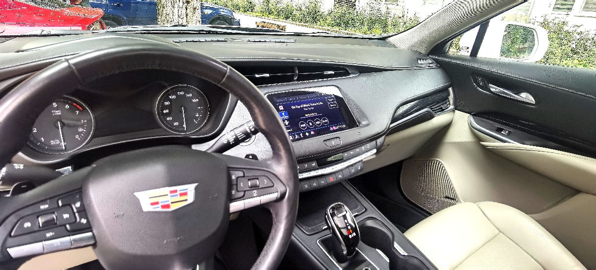 Cadillac XT4 foto 6