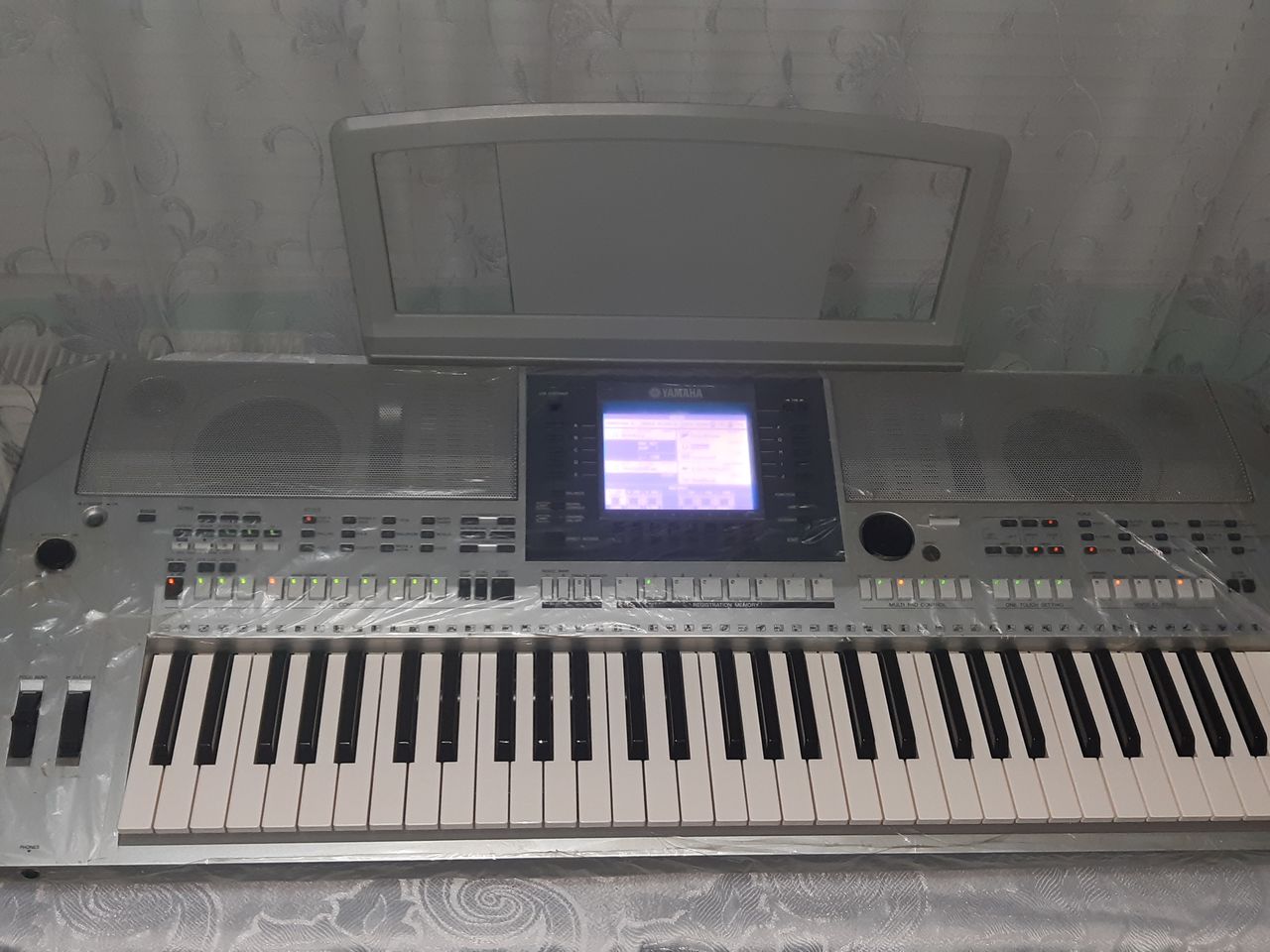 Yamaha S 700