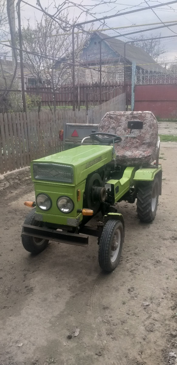 Mini tractor  фото 0