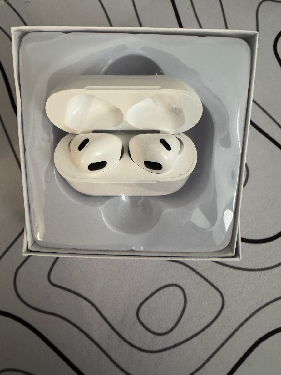 AirPods 3  фото 1