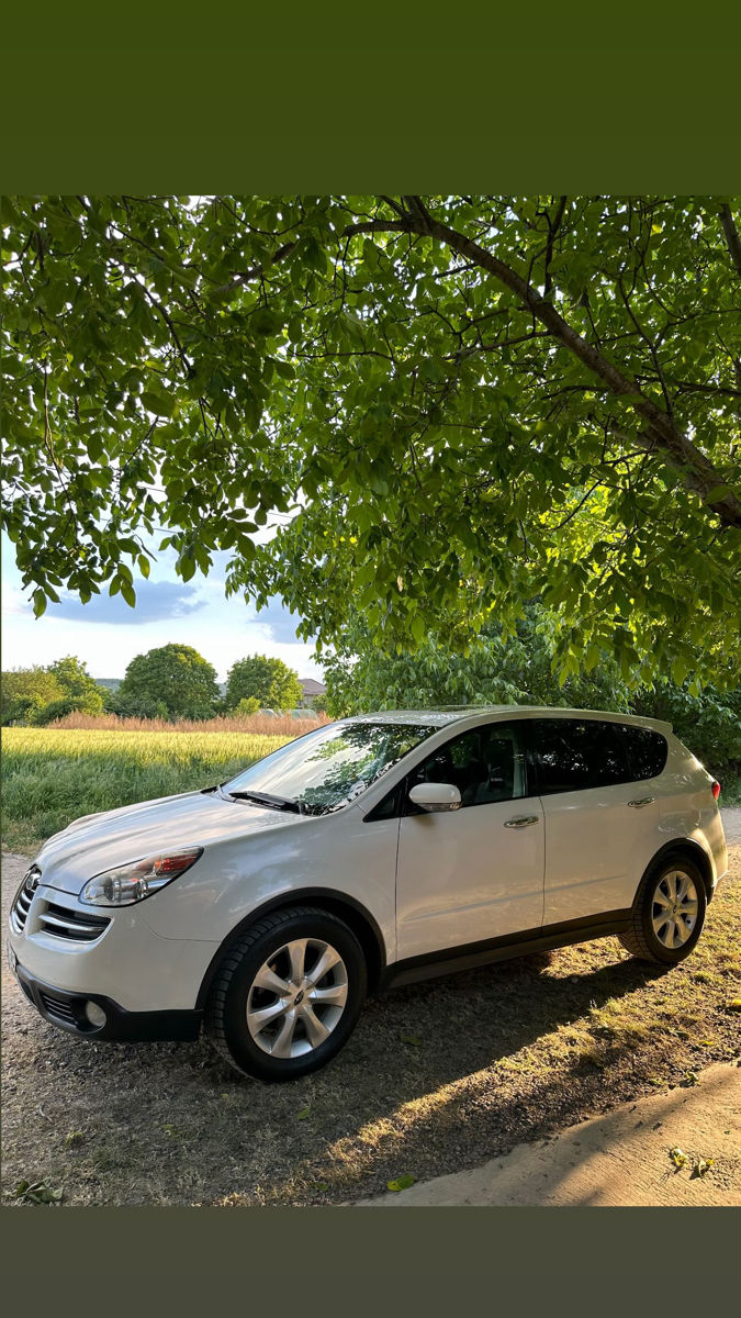 Subaru Tribeca foto 1