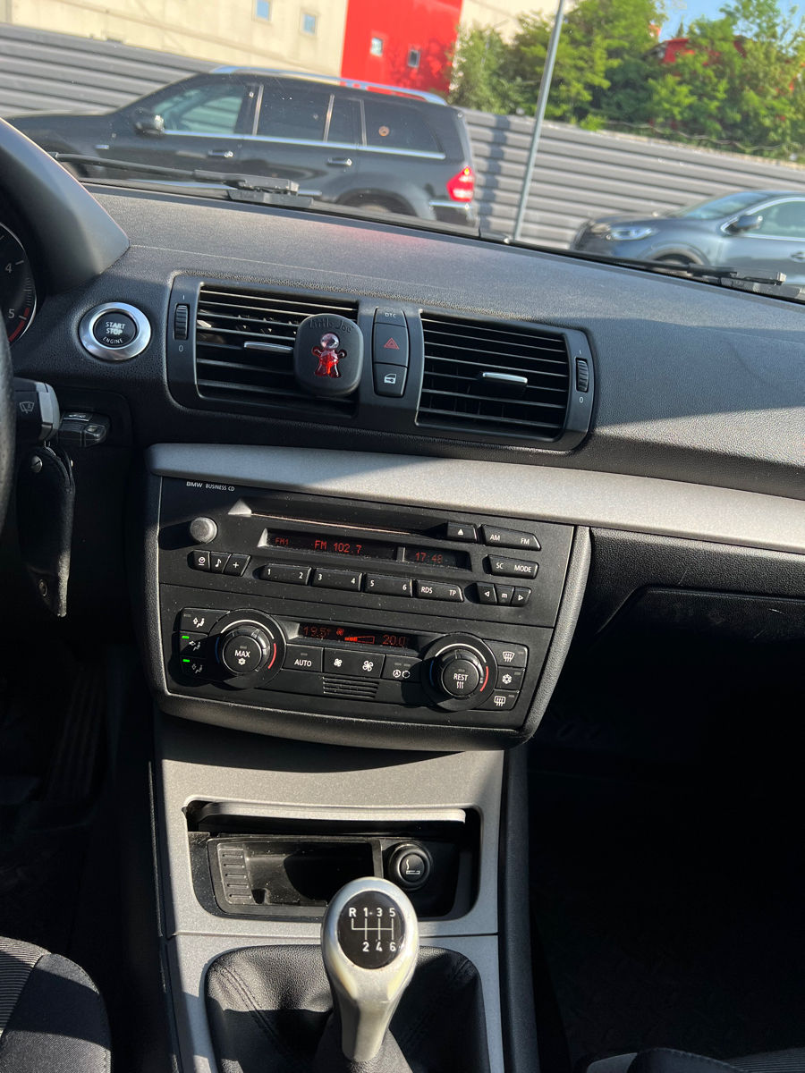 BMW 1 Series фото 6