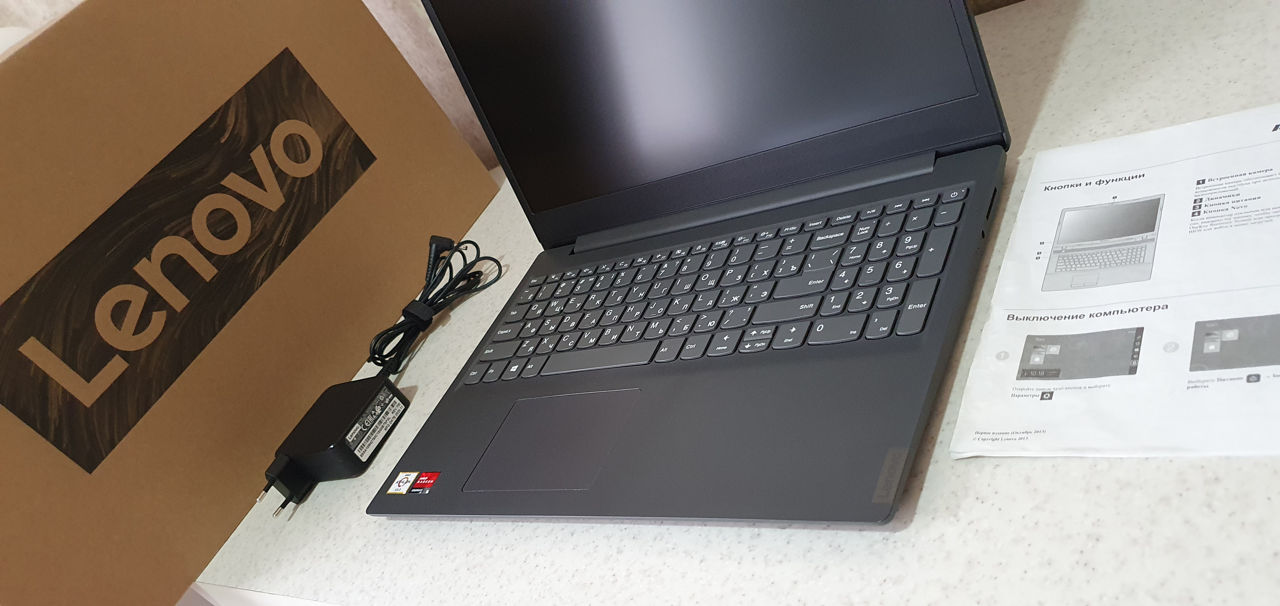 Новый Мощный Lenovo ideapad V15. AMD Athlon Gold 3150U 3,3GHz. 4ядра. 8gb. SSD 256gb. Full HD. foto 8