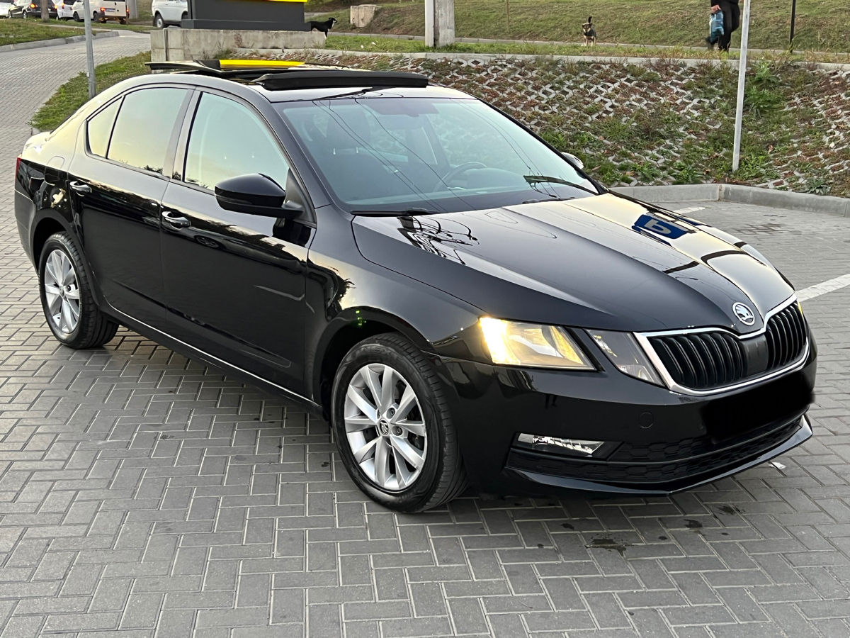 Skoda Octavia foto 1