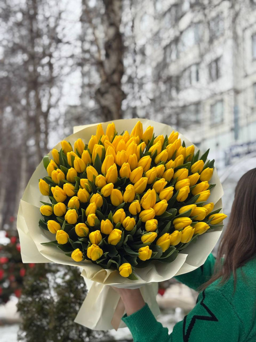 Cutii cu trandafri, buchete mari, dulciuri, jucarii din pluș. La noi le gasesti pe toate!i foto 1