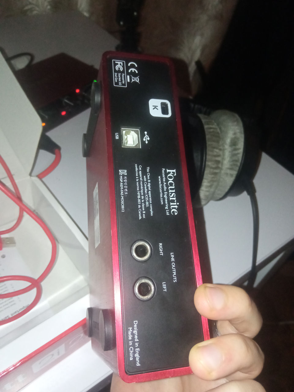 Звуковая карта focusrite scarlett 2i2