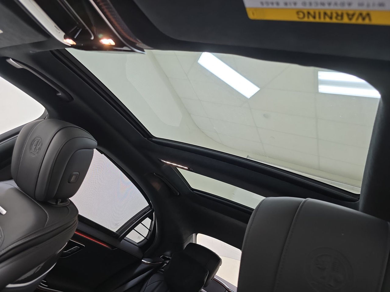 Mercedes S-Class фото 16