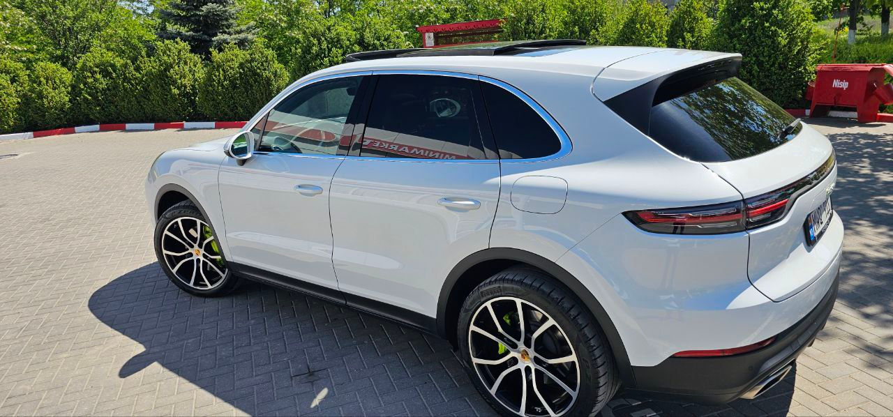 Porsche Cayenne foto 2