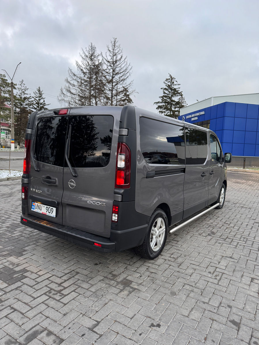 Opel Vivaro фото 3