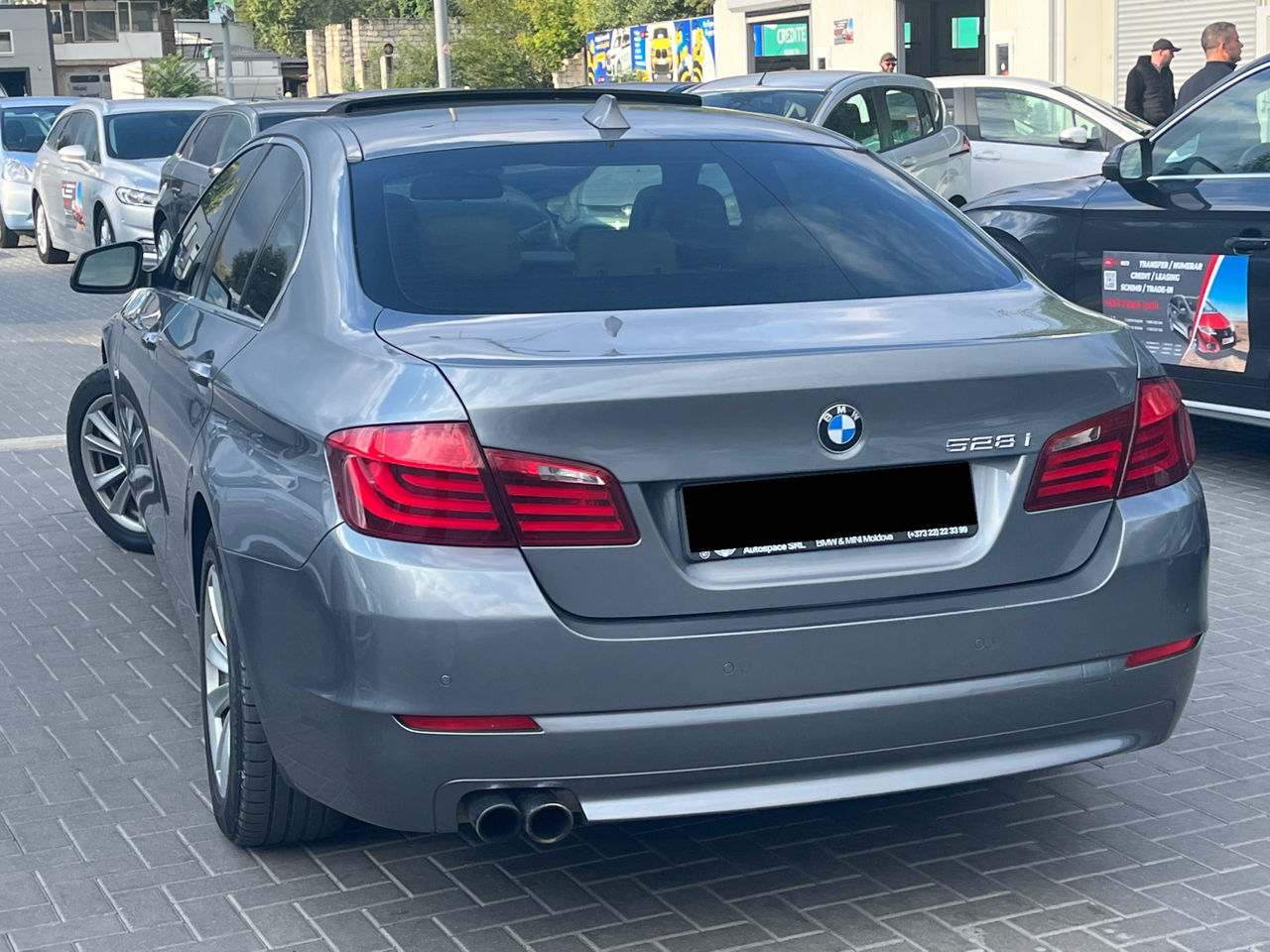 BMW 5 Series foto 2