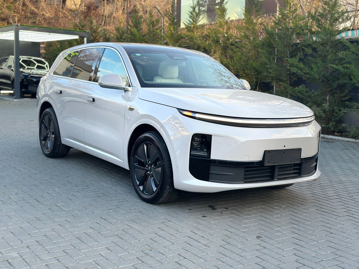 LiXiang L6 фото 2