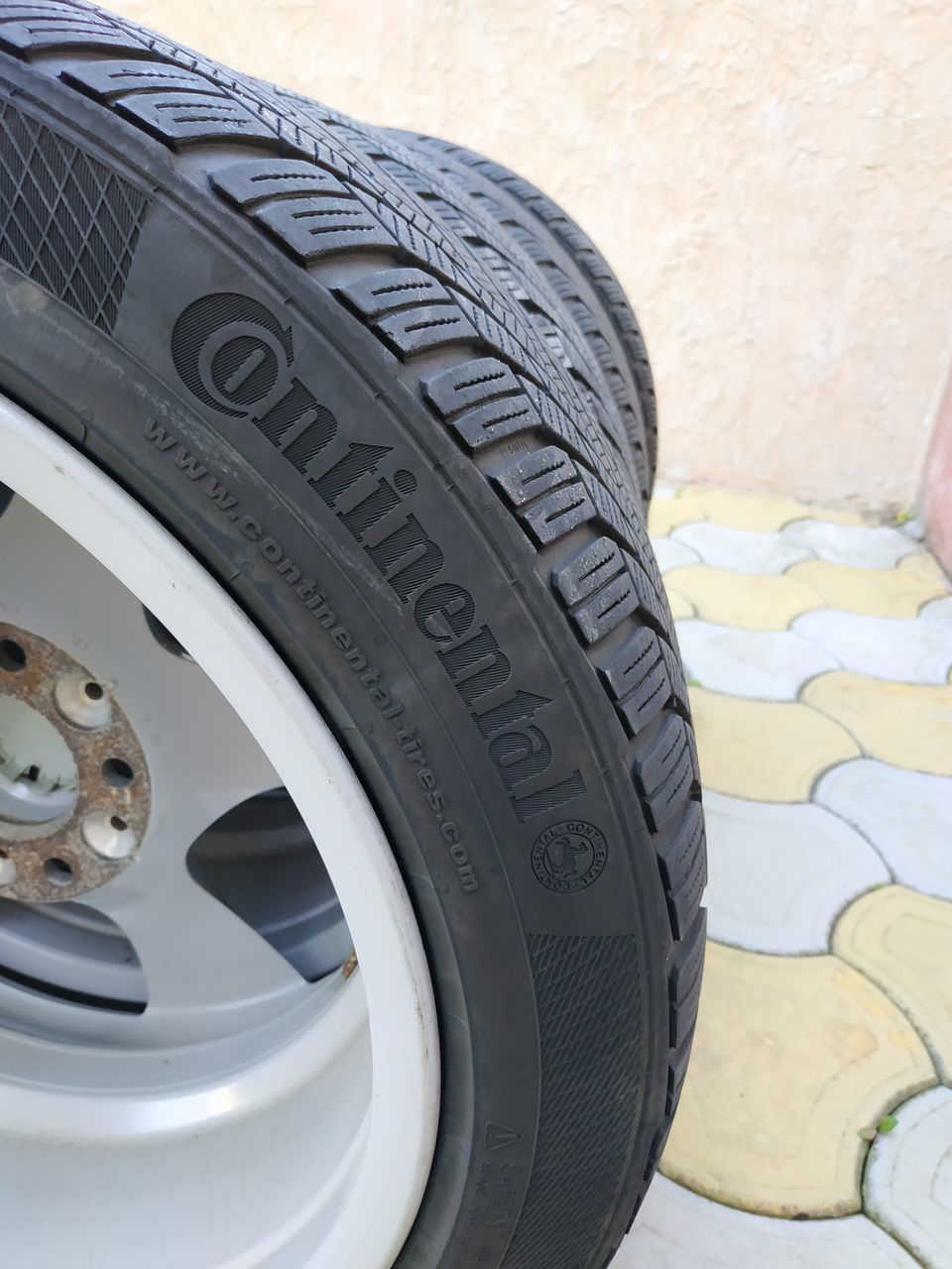 Continental 225 45 r17