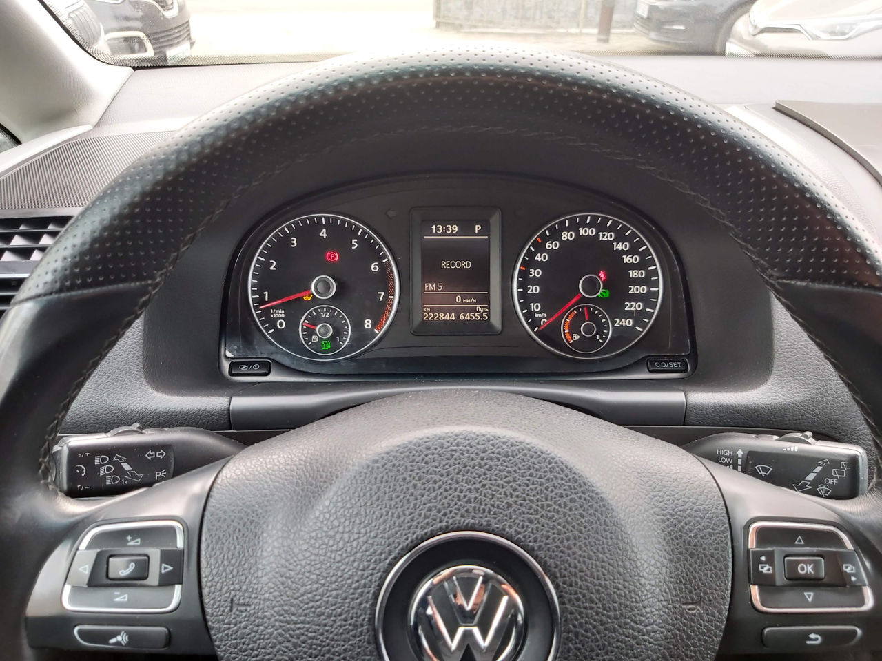 Volkswagen Touran foto 11