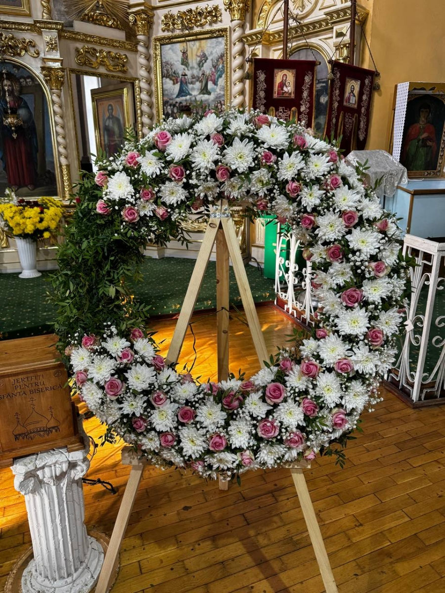 Coroane din flori vii la comandă foto 0