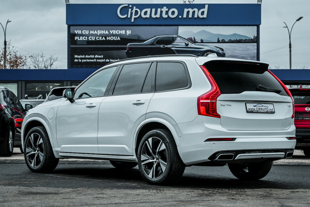 Volvo XC90 foto 1