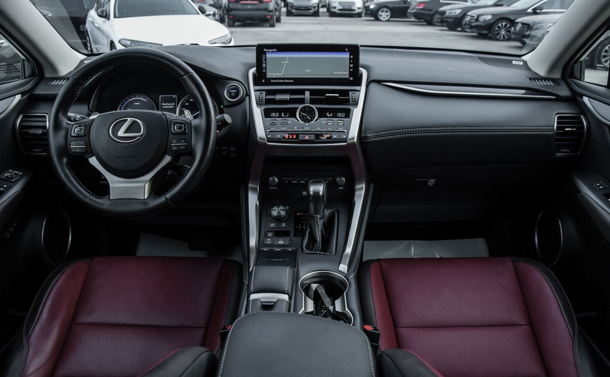 Lexus NX Series фото 5