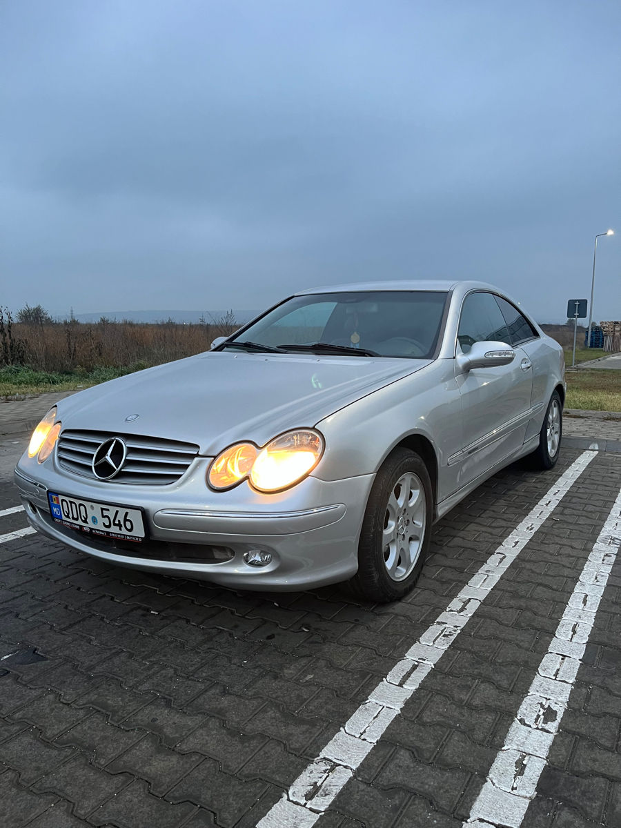 Mercedes CLK-Class foto 1